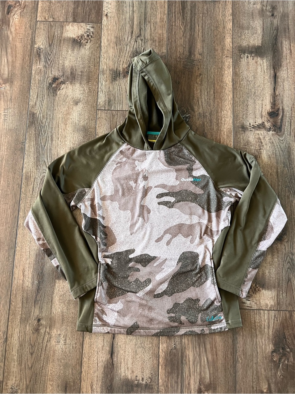 Cabelas OutfittHER Women’s Camo Fleece Hoodie Sweatshirt Hunting Outdoors Size L